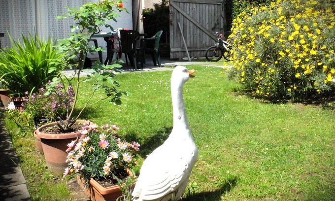 Torre del Lago Puccini Apartment | Apartment with garden 5 minutes from the sea