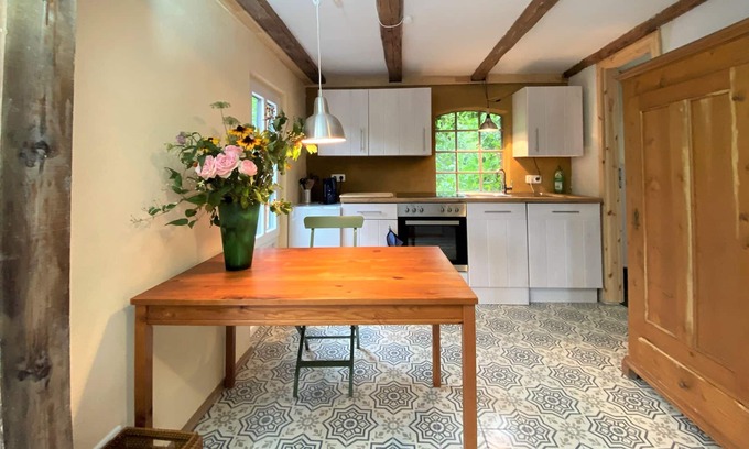 Amt Neuhaus Apartment | Apartment-Romantic-Private Bathroom-Woodland view