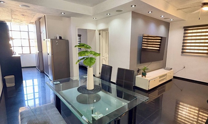 Downtown Cancun Apartment | Apartment 1 min from ZH, Swimming pool, parking, best location
