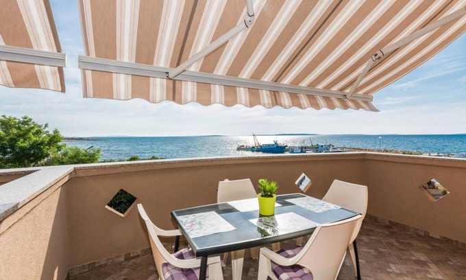 Kosljun Apartment | Apartment ∙ 2 bedrooms ∙ 4 guests