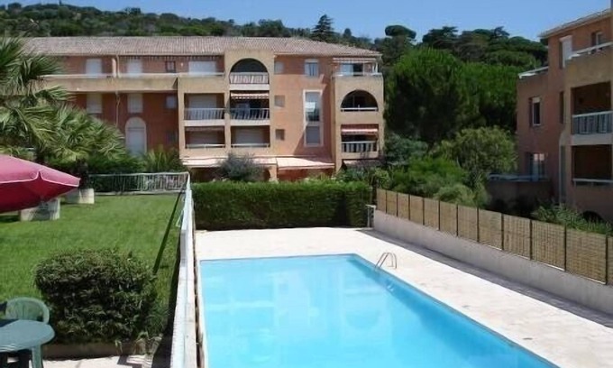 Cavalaire-sur-Mer Apartment | Apartment 4 People In Residence Secured Swimming Pool Garage CAVALAIRE/SEA
