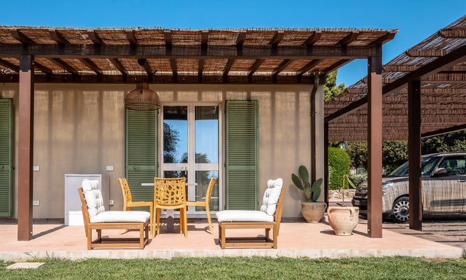 Borgo Carige Apartment | Apartment '5' with Shared Pool, Wi-Fi and Air Conditioning