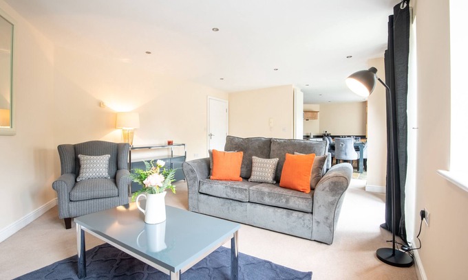 Worksop Apartment | Apartment 9-1st Floor, 2 bed sleeps 5 with Sofabed