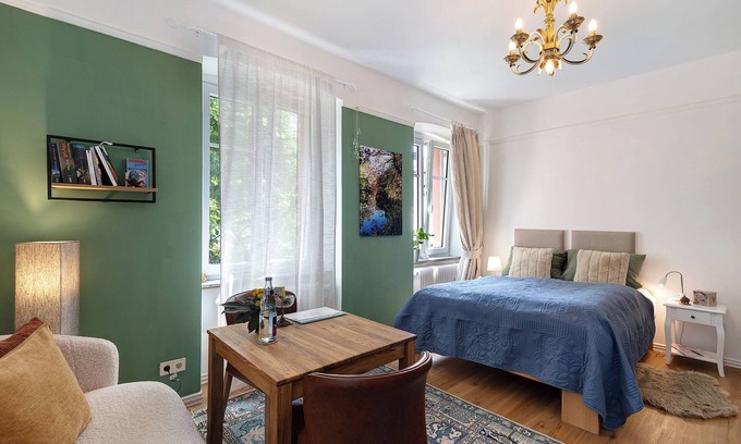 Unzhurst Apartment | Apartment 'Appartement In Historischem Haus' with Private Terrace, Private Garden and Wi-Fi