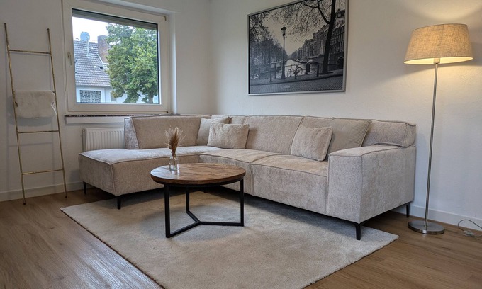 Gronau Apartment | Apartment 'Appartement - Hotel Enschede' with Balcony and Wi-Fi