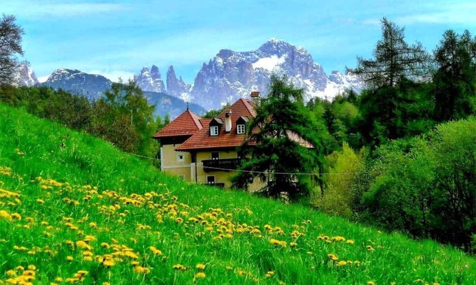 Soprabolzano Apartment | Apartment Berta including Südtirol Mobil Card free of charge | Waldegg