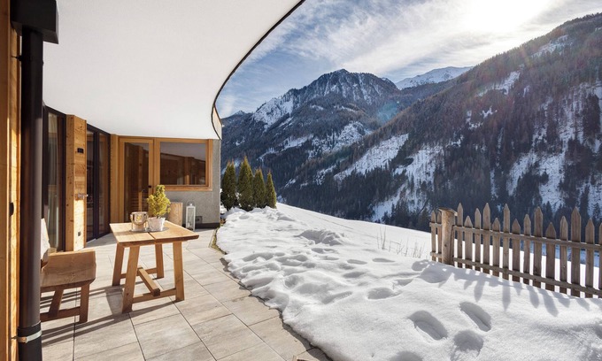 Selva dei Molini Apartment | Apartment 'Chalet-Suite Wald' with Mountain View, Private Terrace and Wi-Fi
