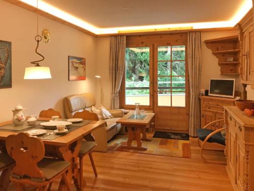 Sils-Maria Apartment | Apartment Chesa Alvetern 5 by Interhome