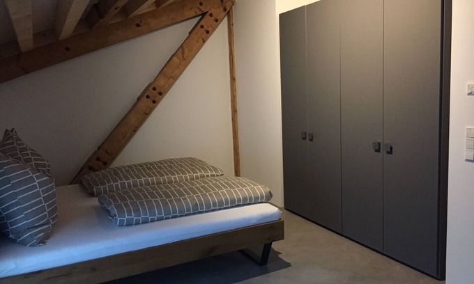 Freiburg im Breisgau Apartment | Apartment 'Grauburgunder' with Balcony and Wi-Fi