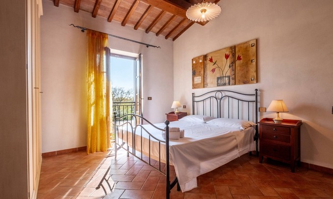 Casone Apartment | Apartment 'Della Maremma' with Shared Pool and Shared Garden