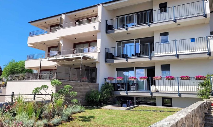 Porat Apartment | Apartment Doris 1 with Seaview