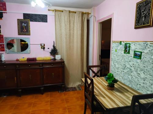 Al-Muntazah Apartment | Apartment Elmandra Near the sea with garden view