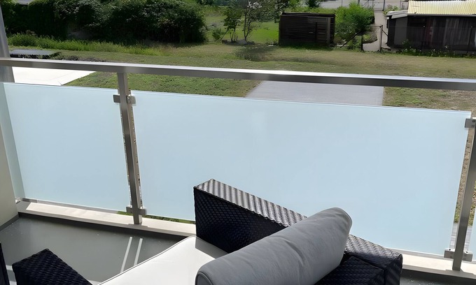 Schonebeck Apartment | Apartment 'Ferienwohnung 10' with Shared Terrace, Balcony and Wi-Fi