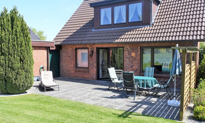 Rabel Apartment | Apartment 'Ferienhaus Christa - Schleimünde' with Private Terrace and Private Garden