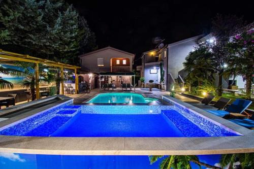 Ljubuski Villa | Apartment for 2+1