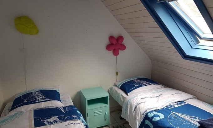 Morbihan Apartment | Apartment in a small residence with direct access to the beach.