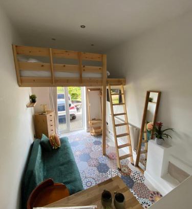 Guildford Apartment | Apartment