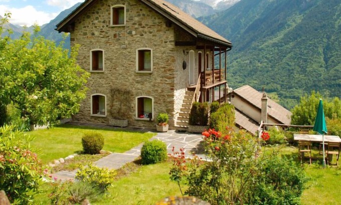 Leontica Apartment | Apartment Gemma in Leontica - 6 persons, 2 bedrooms