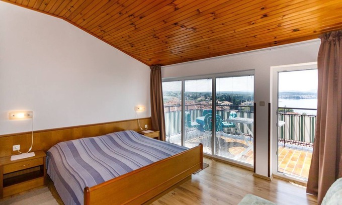 Malinska Apartment | Apartment Gordana