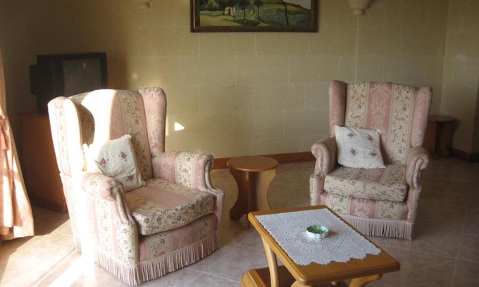 Sannat Apartment | Apartment Green Acres