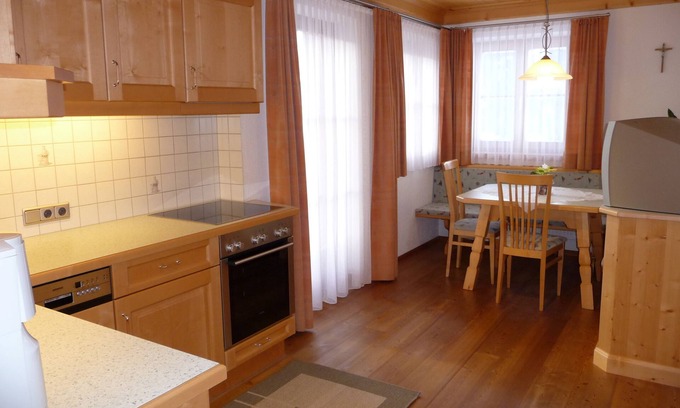 Innervillgraten Apartment | Apartment Hochberg Apartmenthaus Gutwenger