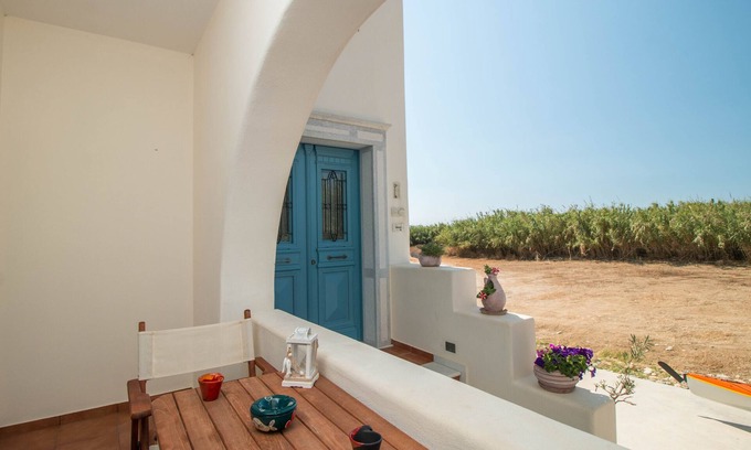 Kastraki Apartment | Apartment In A Hotel '9 Muses Hotel Thalia' with Sea View, Wi-Fi and Air Conditioning