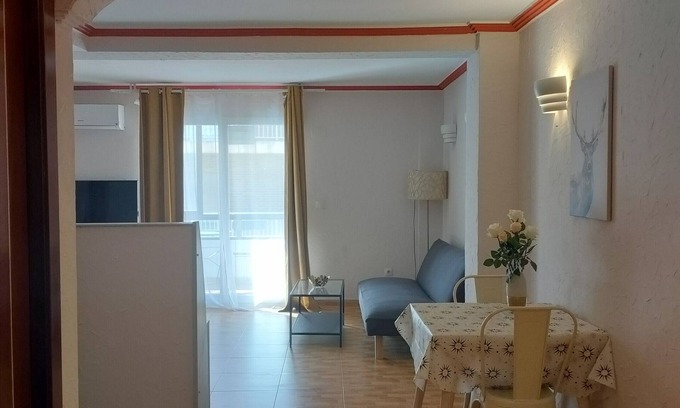 Torrevieja Apartment | Apartment In A Hotel 'Unique Hotel Apartment 2-1' with Wi-Fi and Air Conditioning