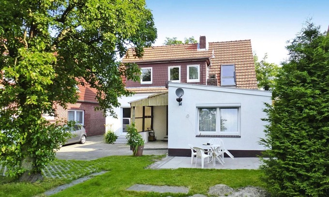Carolinensiel Apartment | Apartment in Carolinensiel with a garden