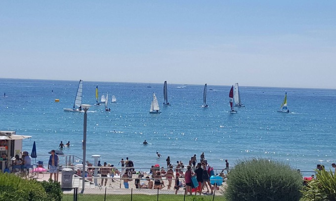 Les Lecques Apartment | Apartment in front of the beach, superb sea view and terrace 🏖️🏖️🏖️