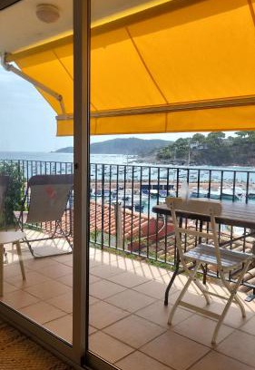 Llafranc Apartment | Apartment in front of the sea