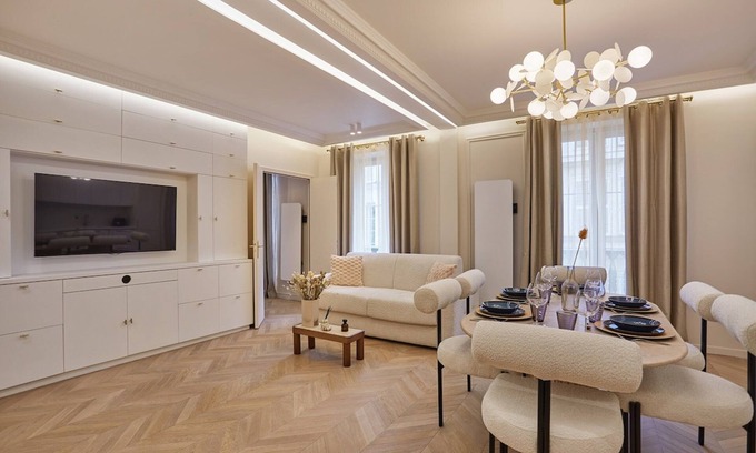 Quartier de la Folie-Mericourt Apartment | Apartment in the Marais With Air-conditioned