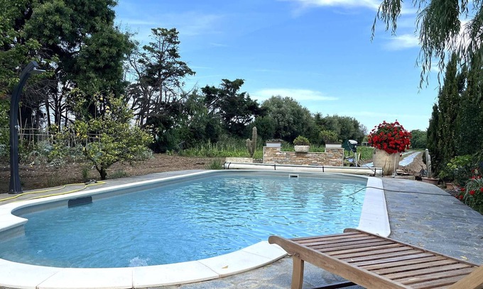 Furiani Apartment | Apartment in villa with pool near Bastia