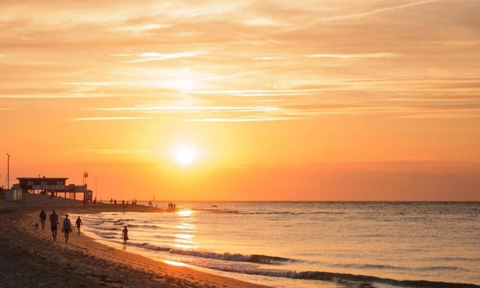 Municipality of Veere Apartment | Apartment in Vrouwenpolder Near the Beach