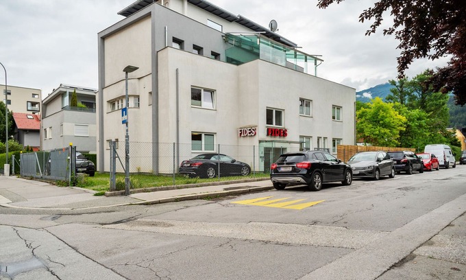 Pradl Apartment | Apartment Innsbruck near Bergisel Ski Jump