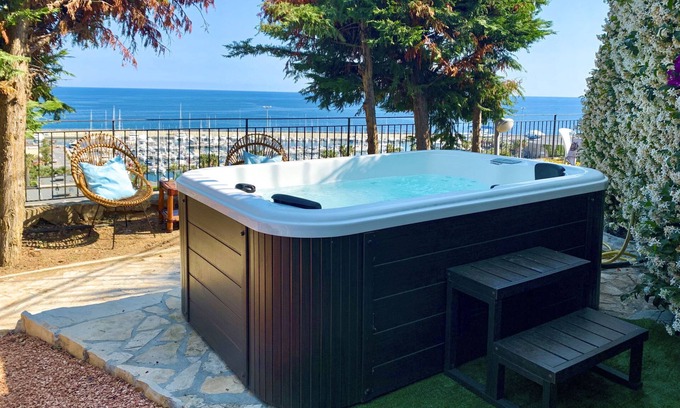 Santo Stefano al Mare Apartment | Apartment Chiara by Interhome