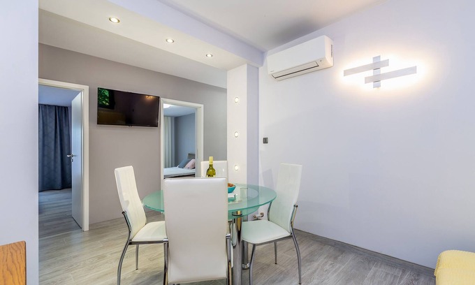 Malinska-Dubasnica Apartment | Apartment - Krk-Malinska, Croatia