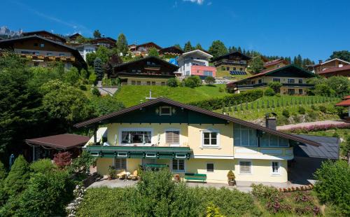 Muehlbach Am Hochkoenig Apartment | Apartment Lausbuam