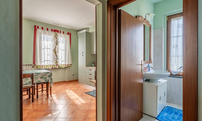Monsummano Terme Apartment | Apartment 'La Casa Di Paola' with Private Garden, Wi-Fi and Air Conditioning