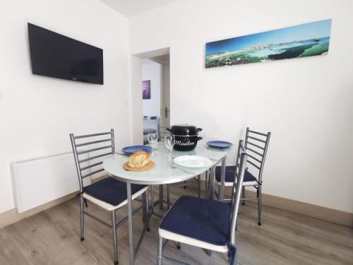 Parame Apartment | Apartment La Licorne by Interhome
