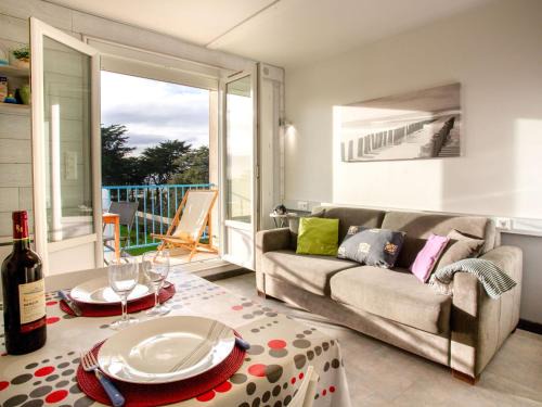 La Bernerie-en-Retz Apartment | Apartment Les Tilleuls-2 by Interhome