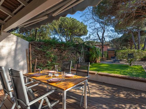 Cavaliere Apartment | Apartment Les Terrasses de Cavalière II by Interhome