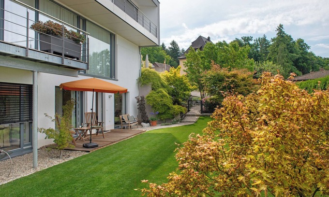 Unteruhldingen Apartment | Apartment 'Meili's Haus' with Private Terrace, Private Garden and Wi-Fi