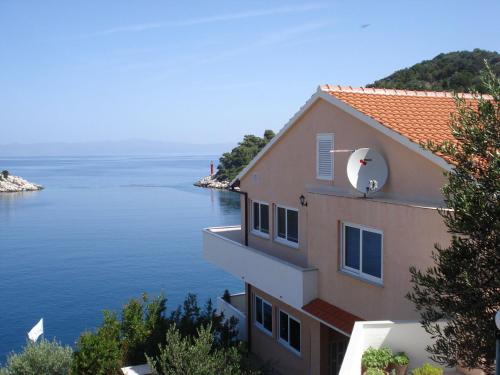 Zaklopatica Apartment | Apartment Marina