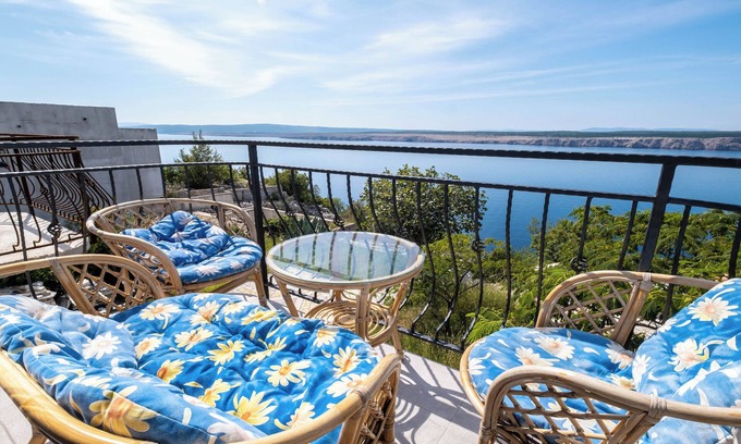Jadranovo Apartment | Apartment Marinko