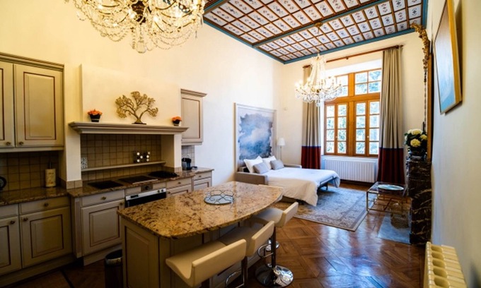 Filliere House | Apartment Marquise de Sales