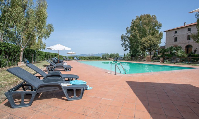 Riotorto Apartment | Apartment "Montecristo" with Sea View, Wi-Fi, Pool & A/C