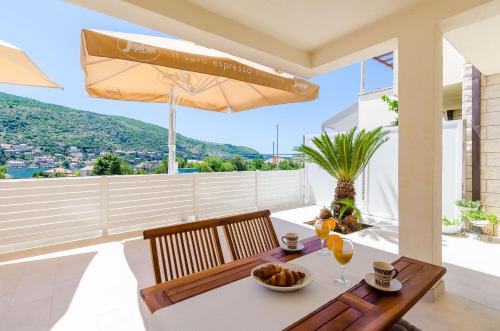 Mokosica Apartment | Apartment Moon River