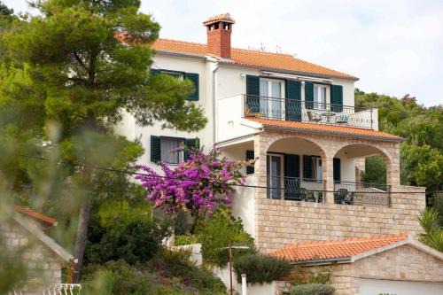Cove Donja Krusica (Donje selo) Apartment | Apartment More