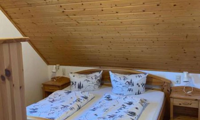 Schollach Apartment | Apartment 'Mühlenblick' with Shared Terrace, Shared Garden and Wi-Fi