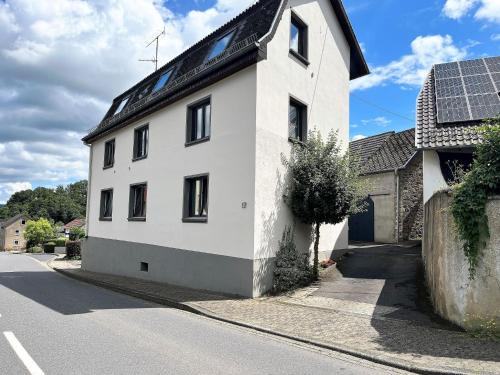 Quiddelbach Apartment | Apartment Nürburgblick by Interhome